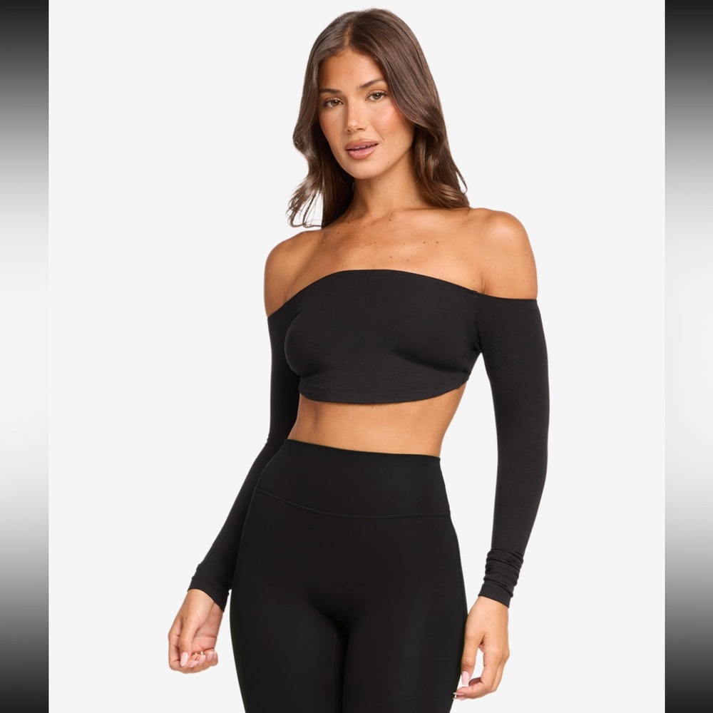 NWOT CSB Off-the-Shoulder Long Sleeve Black Crop Top